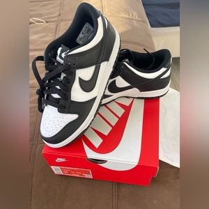 Brand New Nike Panda Dunks Low size 4.5 youth
